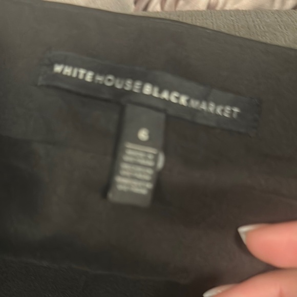 Elegant Black Faux Button-Down Skirt - Picture 4 of 4